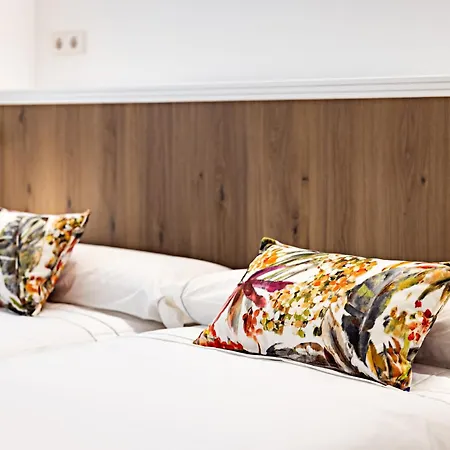 Paris Гостевой дом 2*