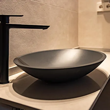 Paris 2* Вальядолид