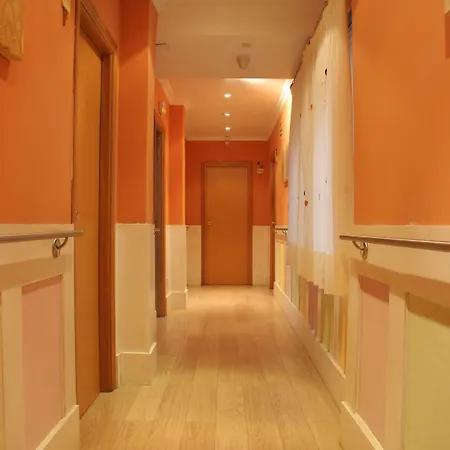 Guest house Paris 2*