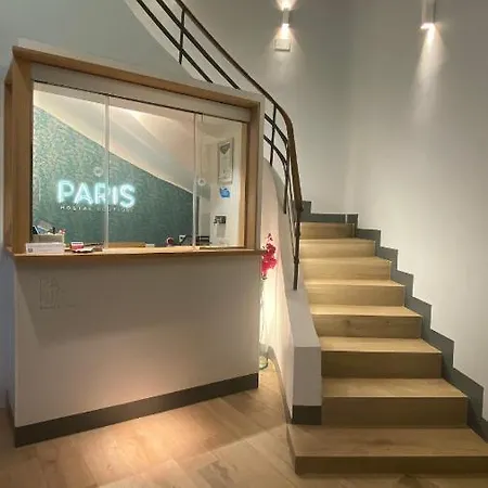 Paris בית הארחה 2*